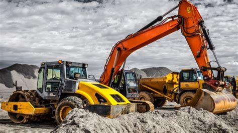 Find Industrial Equipment & Trucks .